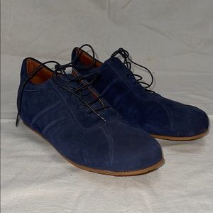 Malo Women’s Suede Shoes Flats